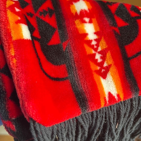 Red Patterned Scarf - Picture 4 of 6